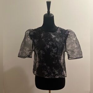 Black Purple Floral Short Puff Sleeve
Sheer Top M